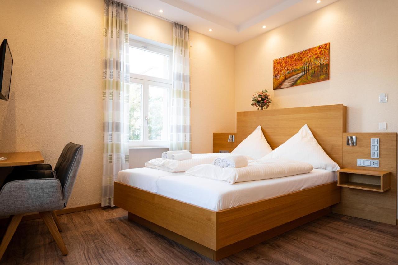 Gasthause Zur Krone Hotel Leimen  Bagian luar foto