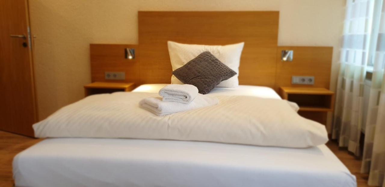 Gasthause Zur Krone Hotel Leimen  Bagian luar foto