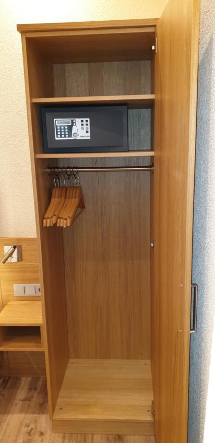 Gasthause Zur Krone Hotel Leimen  Bagian luar foto