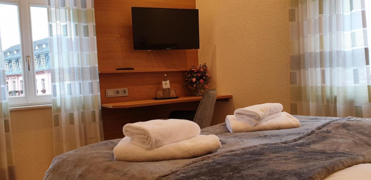 Gasthause Zur Krone Hotel Leimen  Bagian luar foto