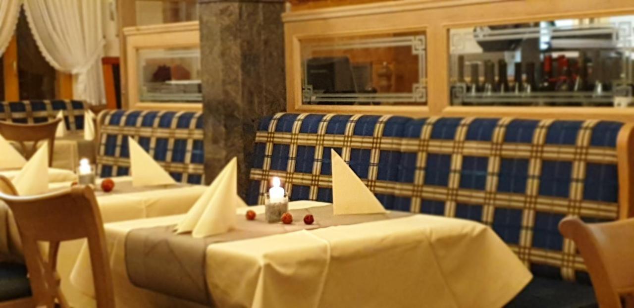 Gasthause Zur Krone Hotel Leimen  Bagian luar foto